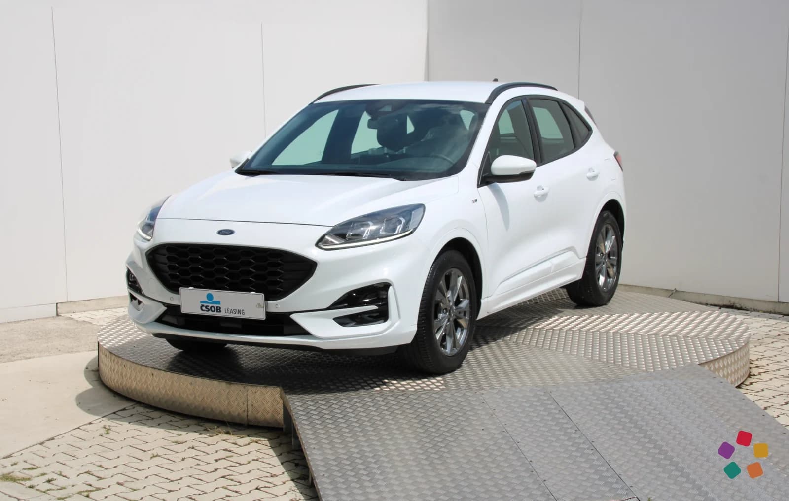 Ford Kuga 1.5 TDCi 88 kW A/T8 – fotografia 1 z 15