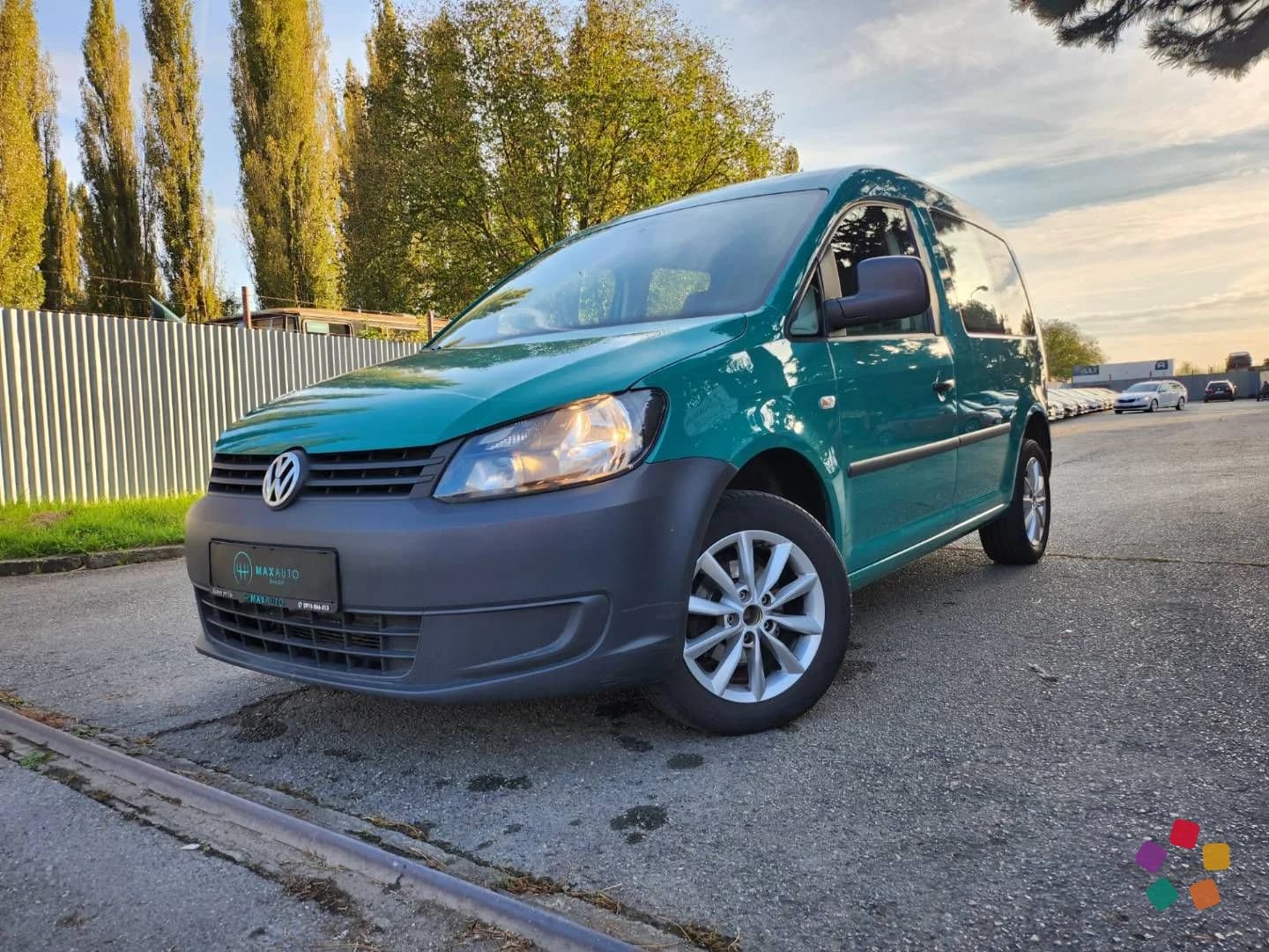 Volkswagen Caddy Kombi 1.6 TDI – fotografia 1 z 15