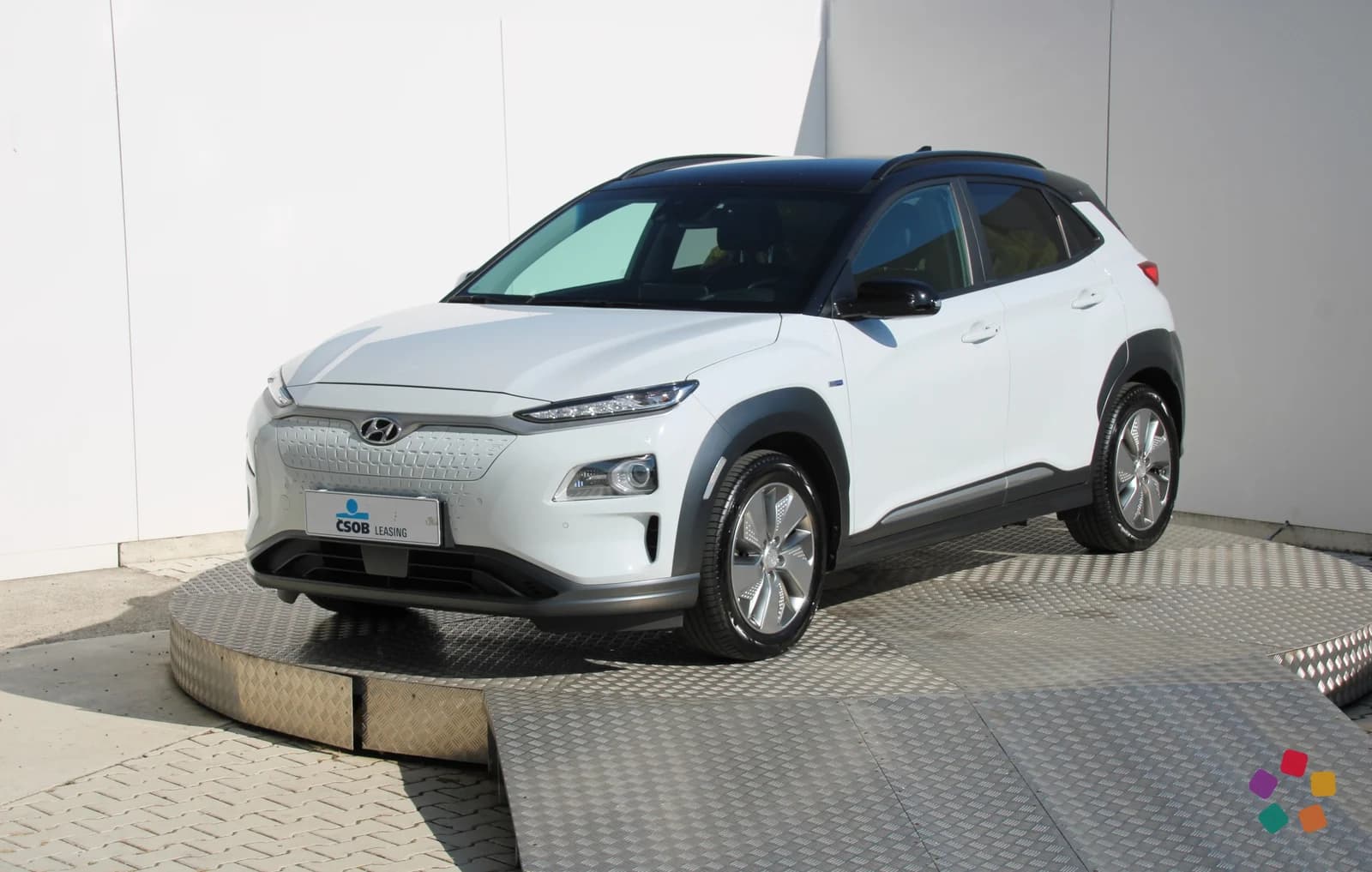 Hyundai Kona Electric 64 kWh 150 kW – fotografia 1 z 15