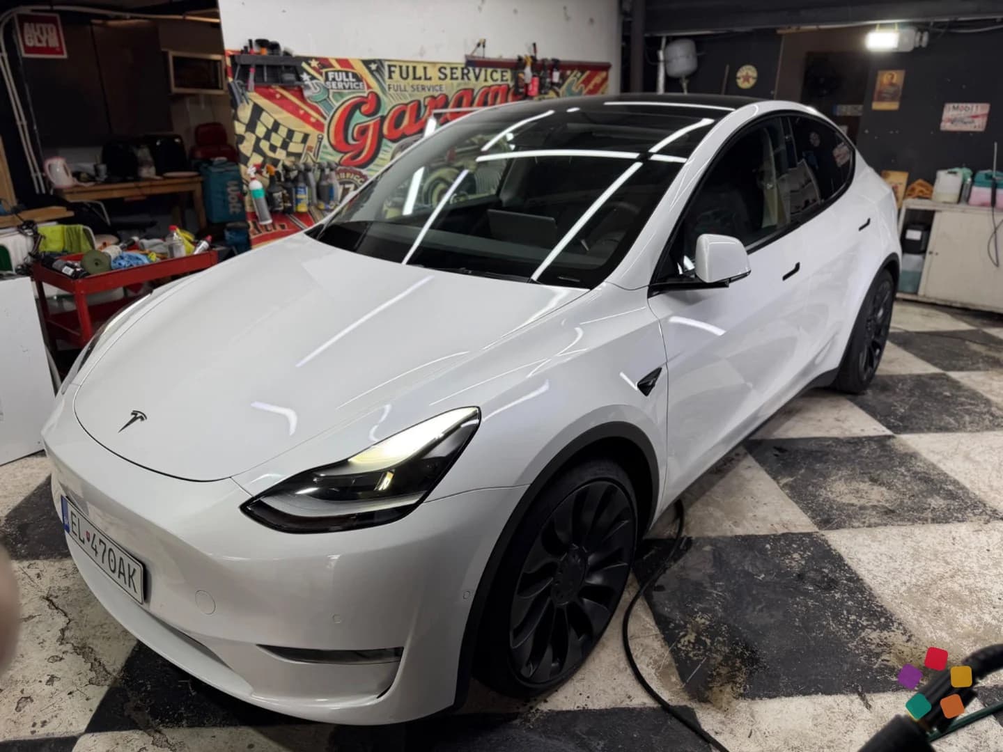 Tesla Model Y Performance – fotografia 1 z 13