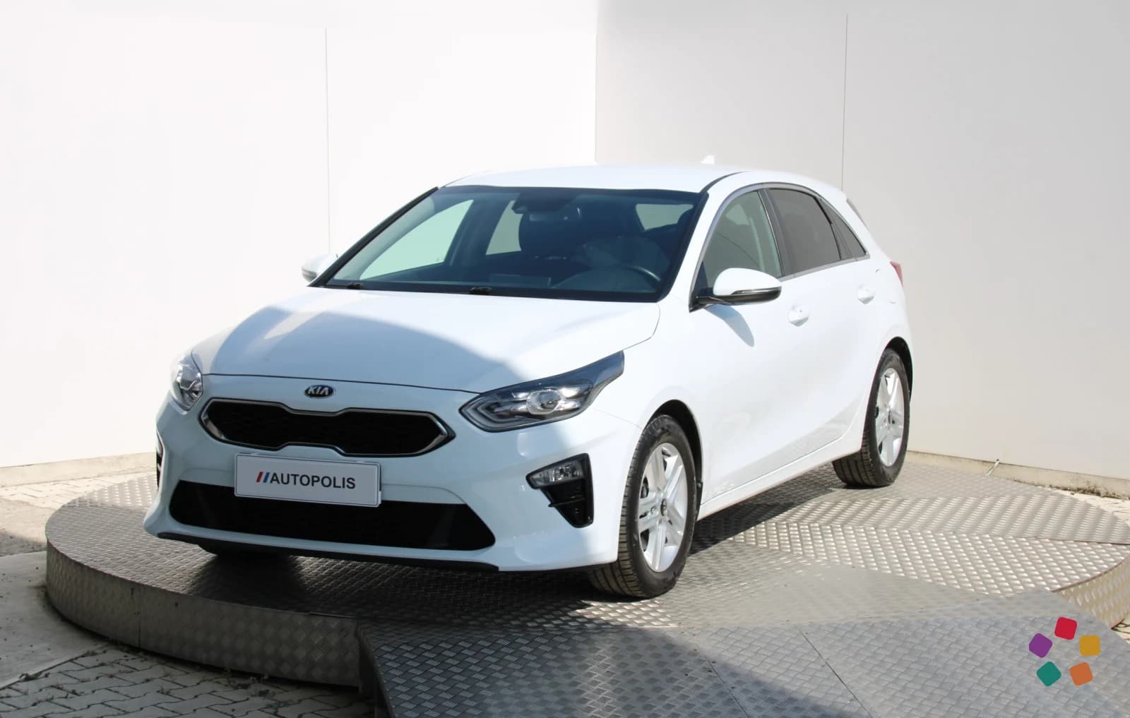 Kia Ceed 1.5 T-GDi Gold – fotografia 1 z 15