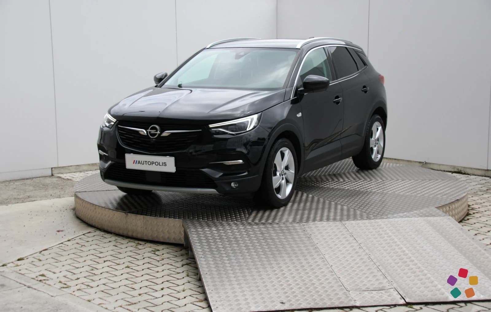 Opel Grandland X 1.6 133kW AT/8 – fotografia 1 z 15