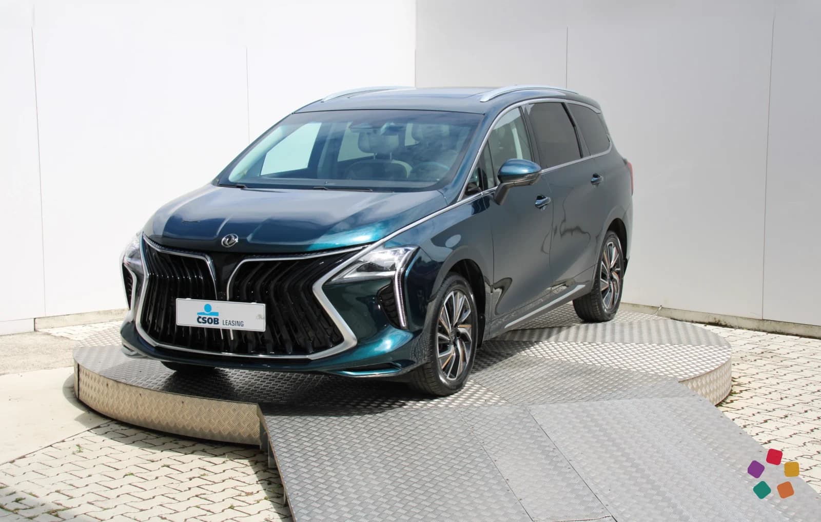 Dongfeng U-Tour 1.5 130kW A/T – fotografia 1 z 15