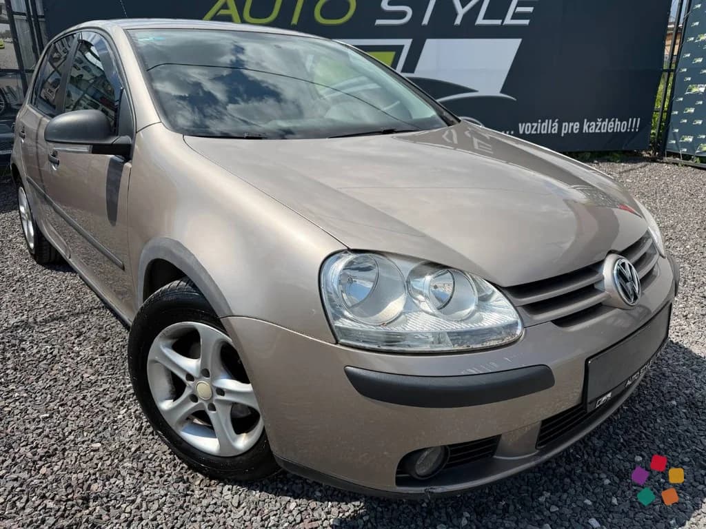 Volkswagen Golf 1.6 FSI Trend – fotografia 1 z 15