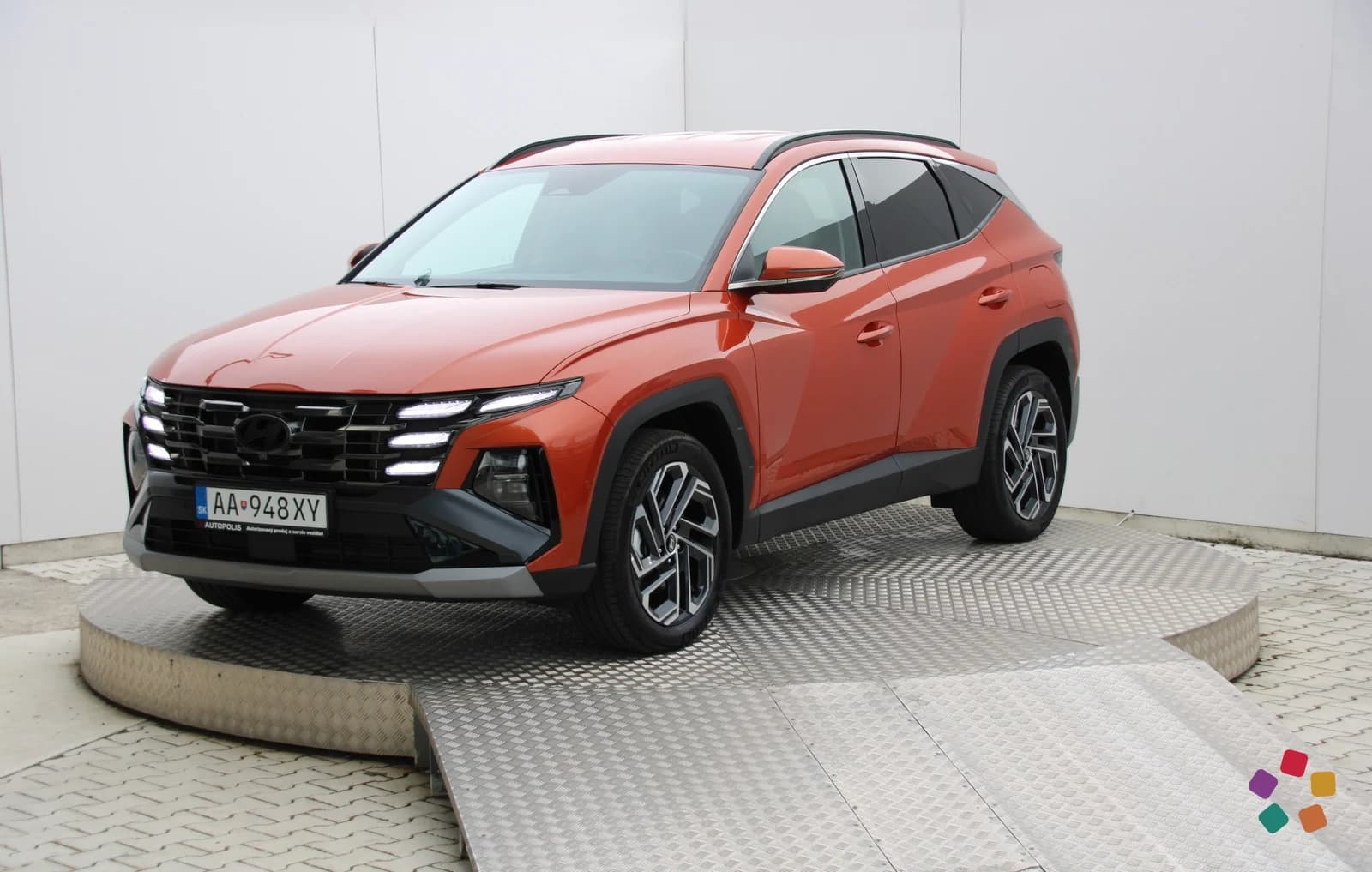Hyundai Tucson Hybrid 1.6 T-GDi HEV 4WD – fotografia 1 z 15