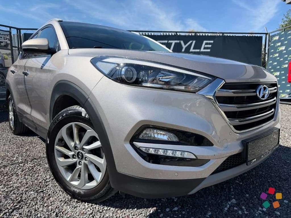 Hyundai Tucson 1.7 CRDi Comfort – fotografia 1 z 15