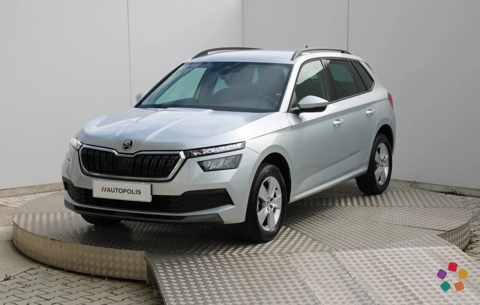 Škoda Kamiq 1.0 TSI 81 kW Ambition – fotografia 1 z 15