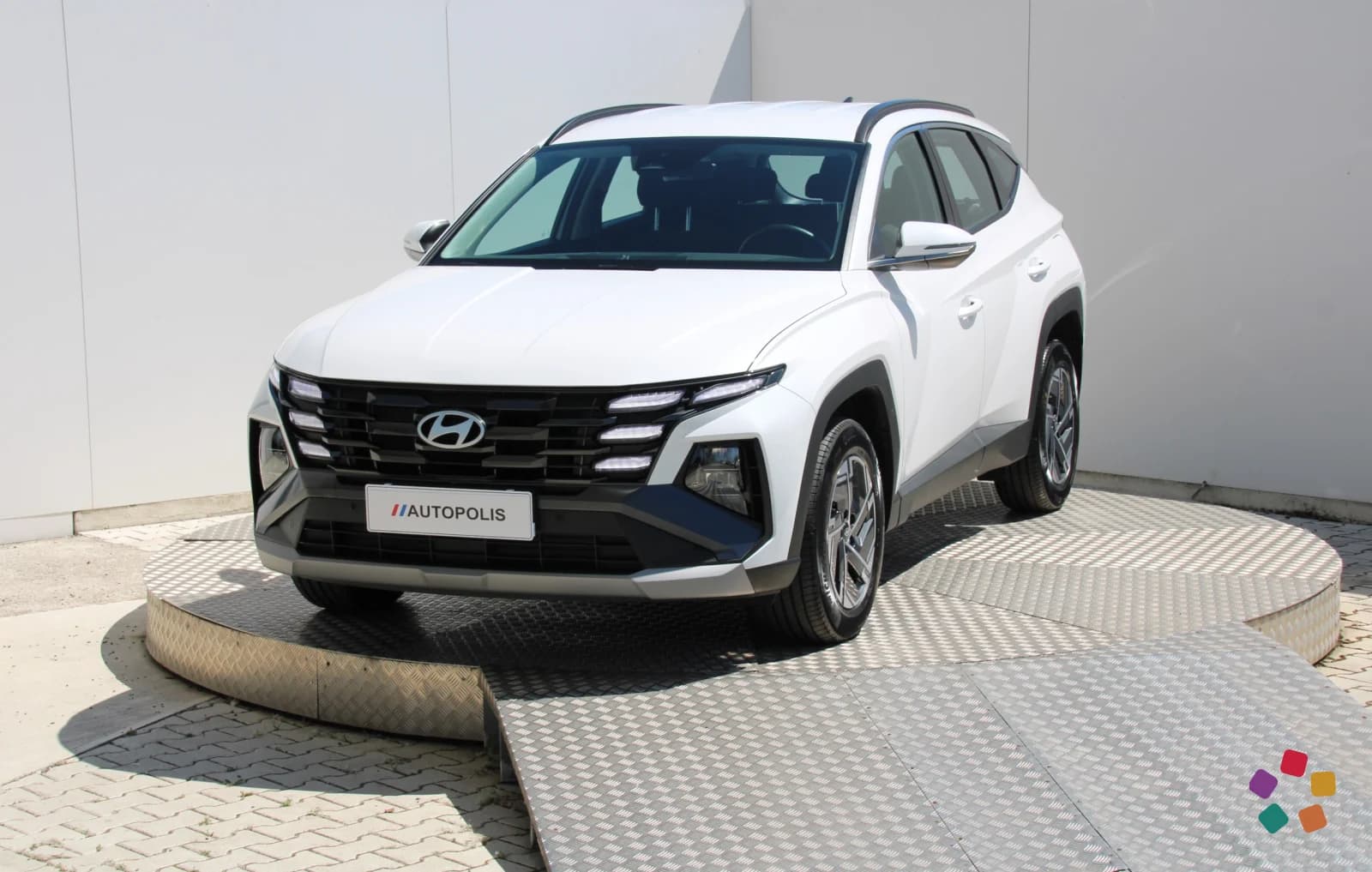 Hyundai Tucson 1.6 T-GDi HEV Hybrid – fotografia 1 z 15