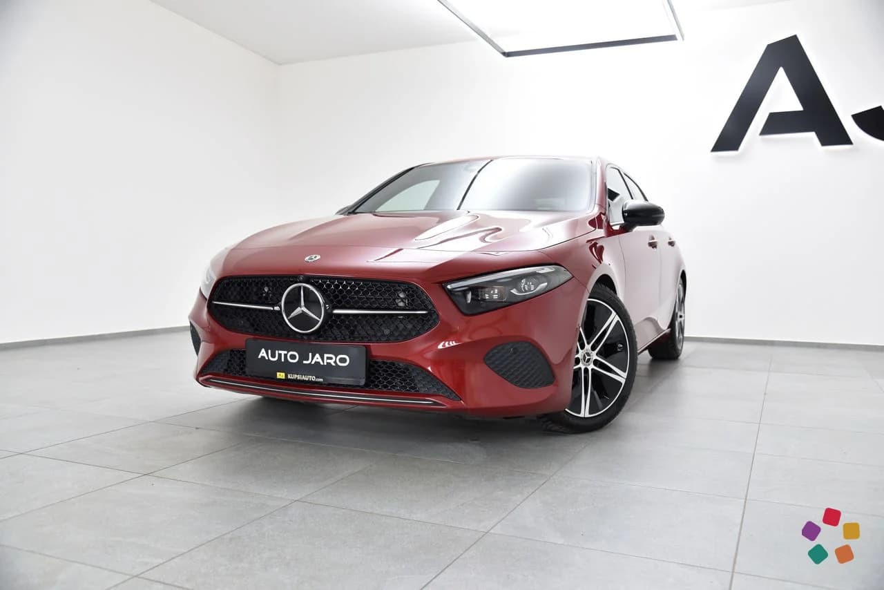 Mercedes-Benz Trieda A A200 mHEV AMG Luxury Line A/T – fotografia 1 z 15