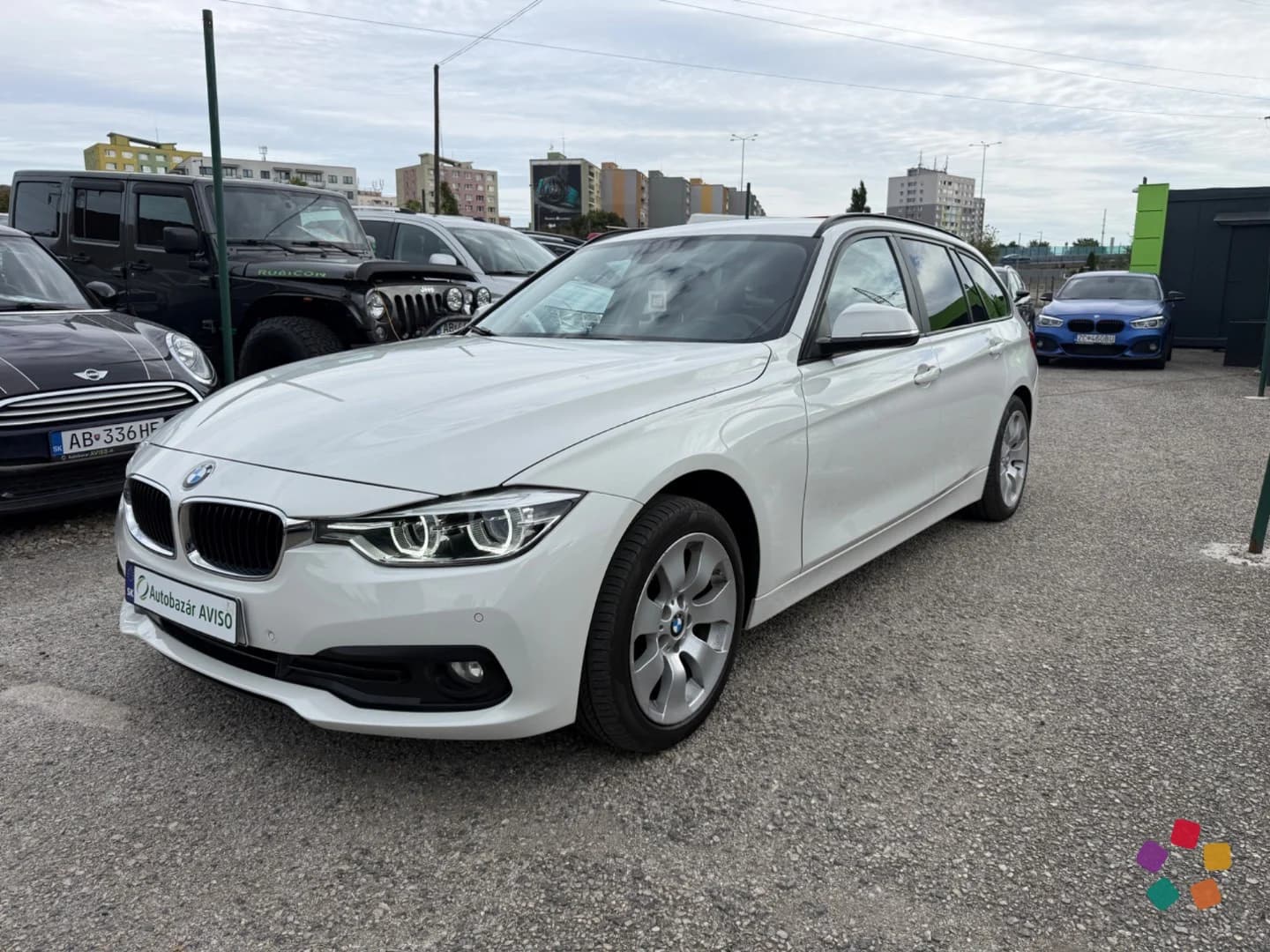BMW Rad 3 Touring 318d xDrive – fotografia 1 z 15