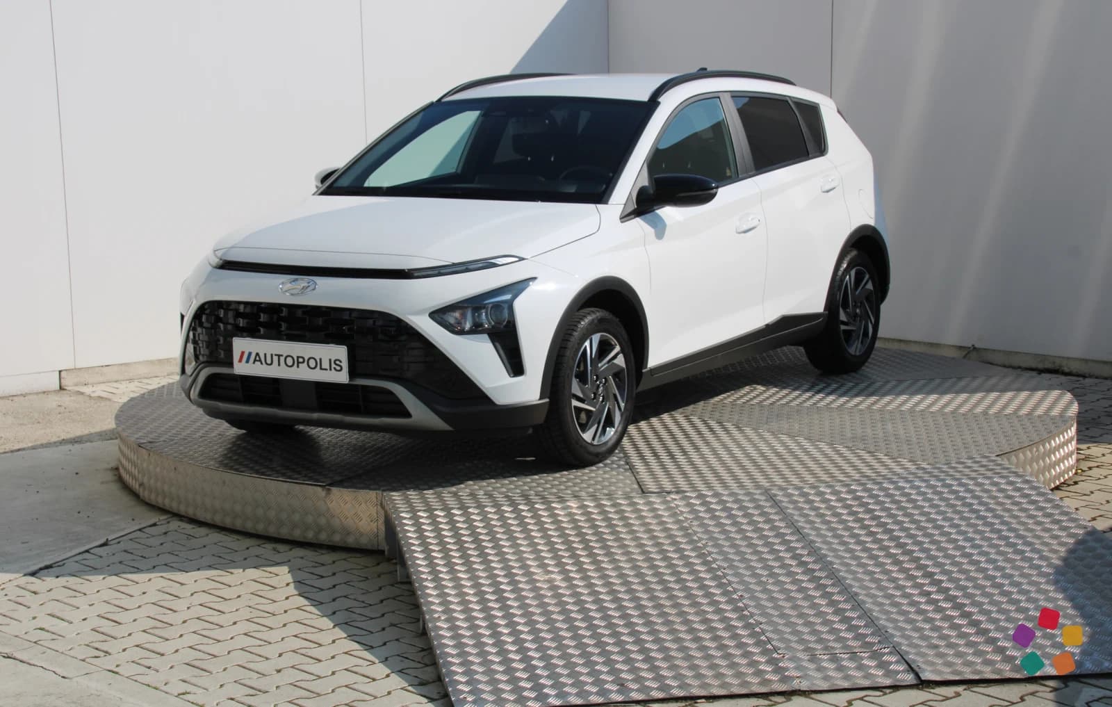 Hyundai Bayon Play 1,2 MPi – fotografia 1 z 15