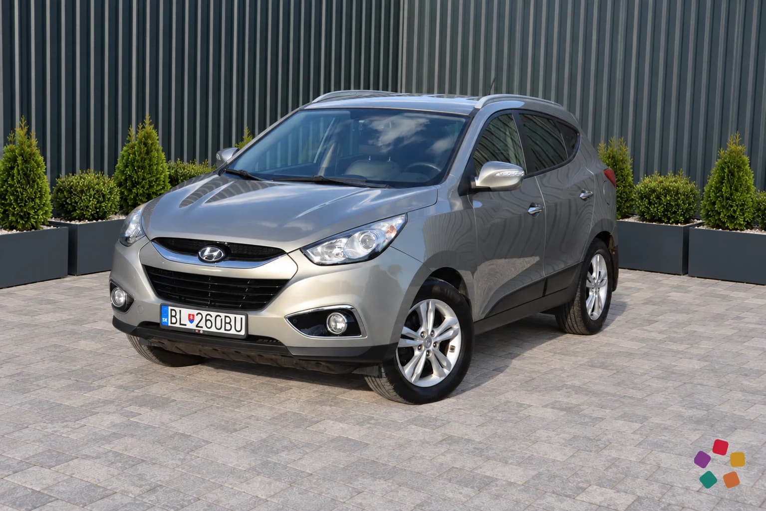 Hyundai ix35 2.0 CVVT 4x4 Automat – fotografia 1 z 15