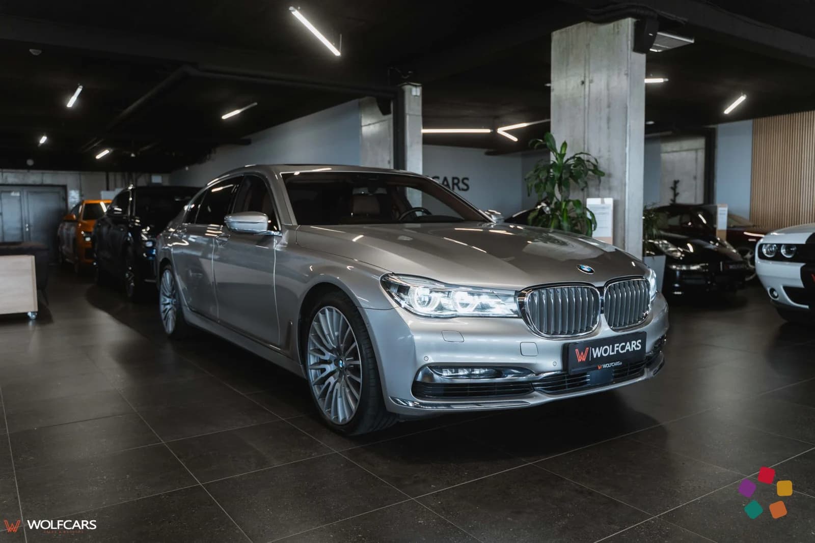 BMW 750Li xDrive Individual – fotografia 1 z 15