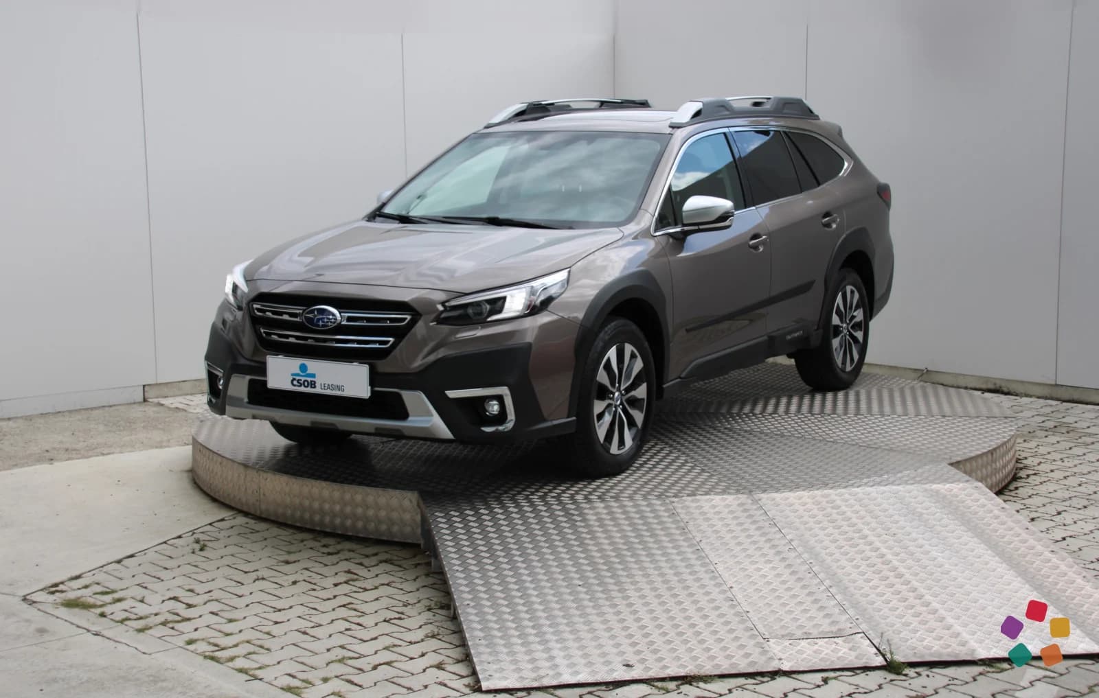Subaru Outback 2.5i 124 kW A/T 4x4 – fotografia 1 z 15