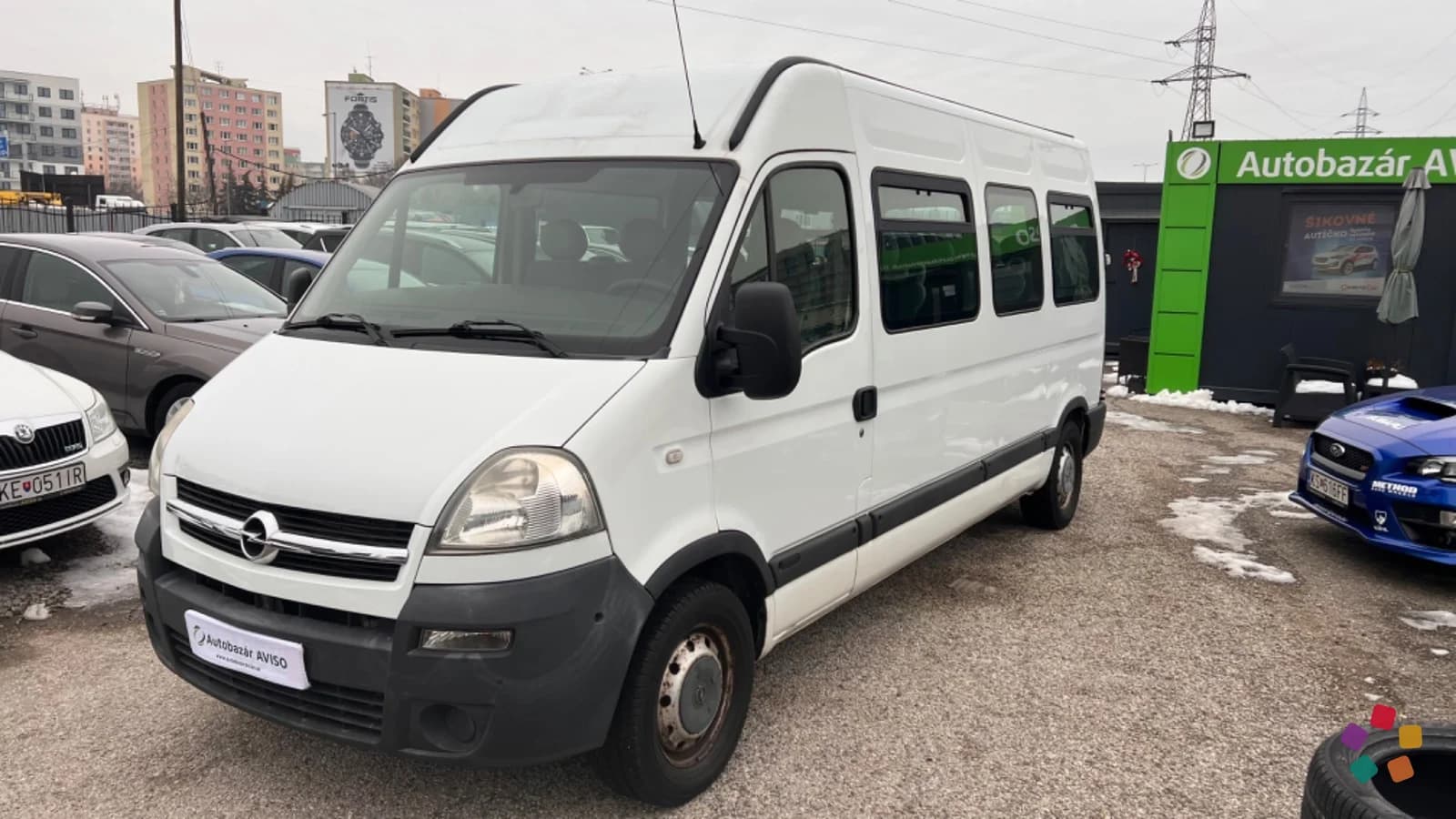 Opel Movano Bus 14-miestny – fotografia 1 z 15