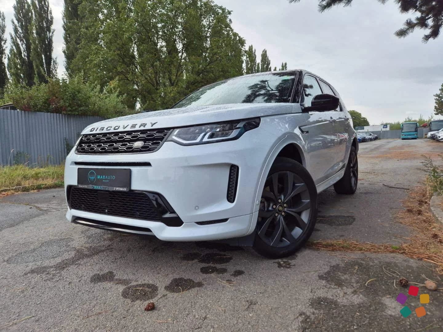 Land Rover Discovery Sport 2.0D MHEV D200 AWD A/T – fotografia 1 z 15
