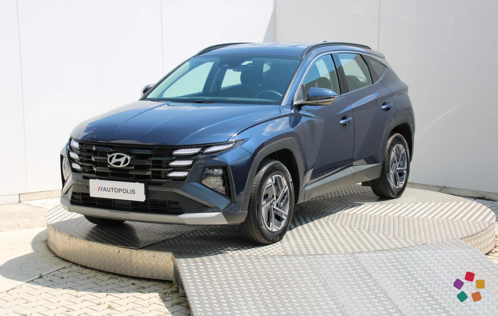 Hyundai Tucson 1,6 T-GDi HEV Family – fotografia 1 z 15
