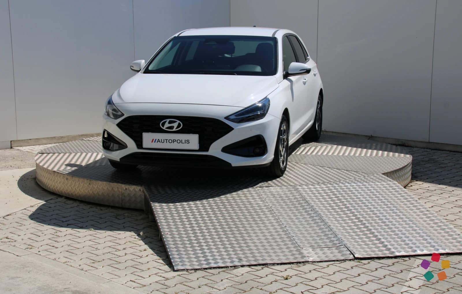 Hyundai i30 Family 1,5 DPi – fotografia 1 z 15