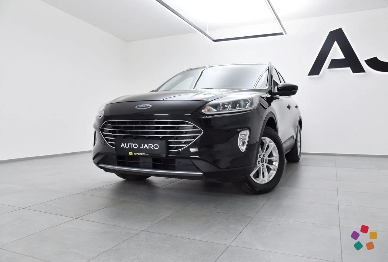 Ford Kuga 2.5 Duratec HEV Titanium eCVT – fotografia 1 z 15