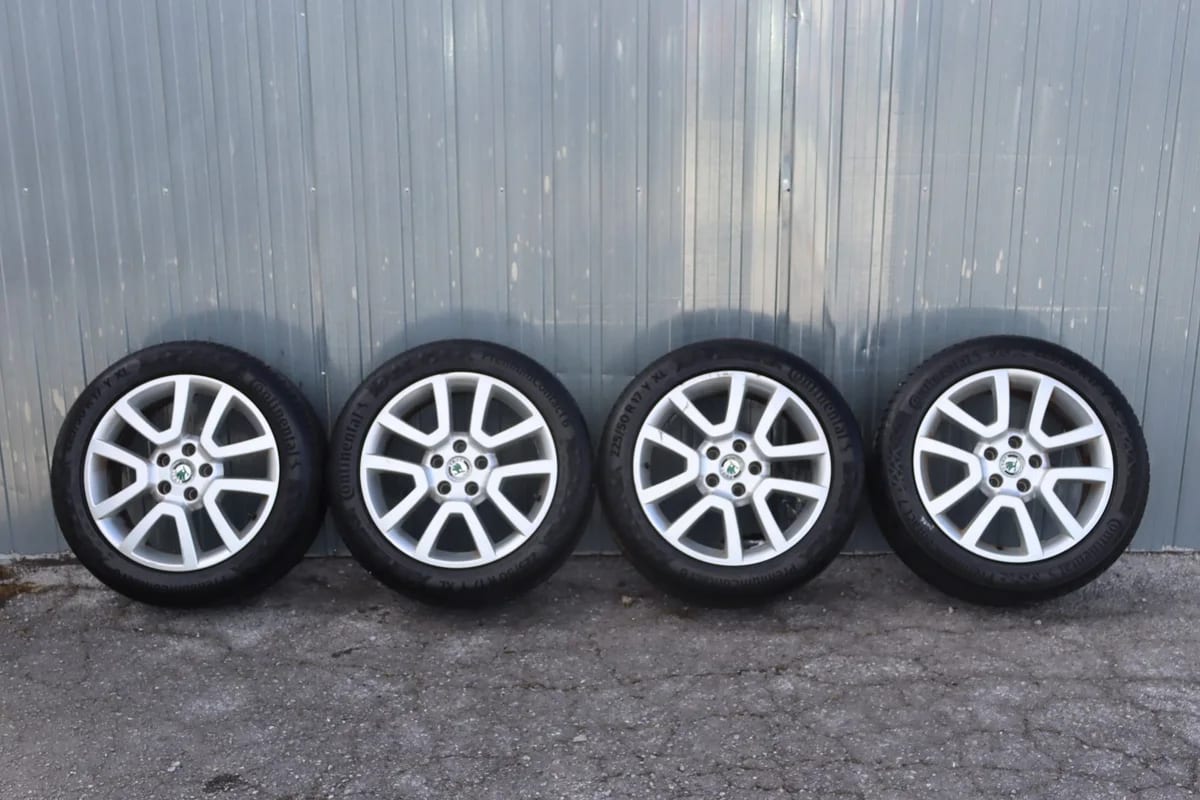 Škoda Yeti – AL disky + pneu 225/50 R17