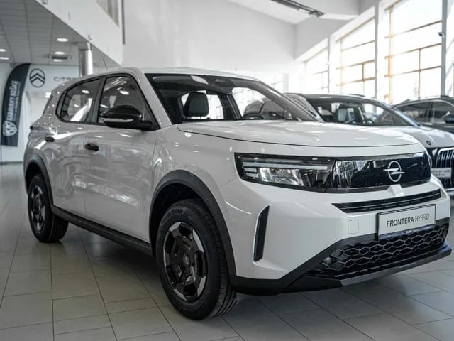 Opel Frontera 1.2 Hybrid 107 kW