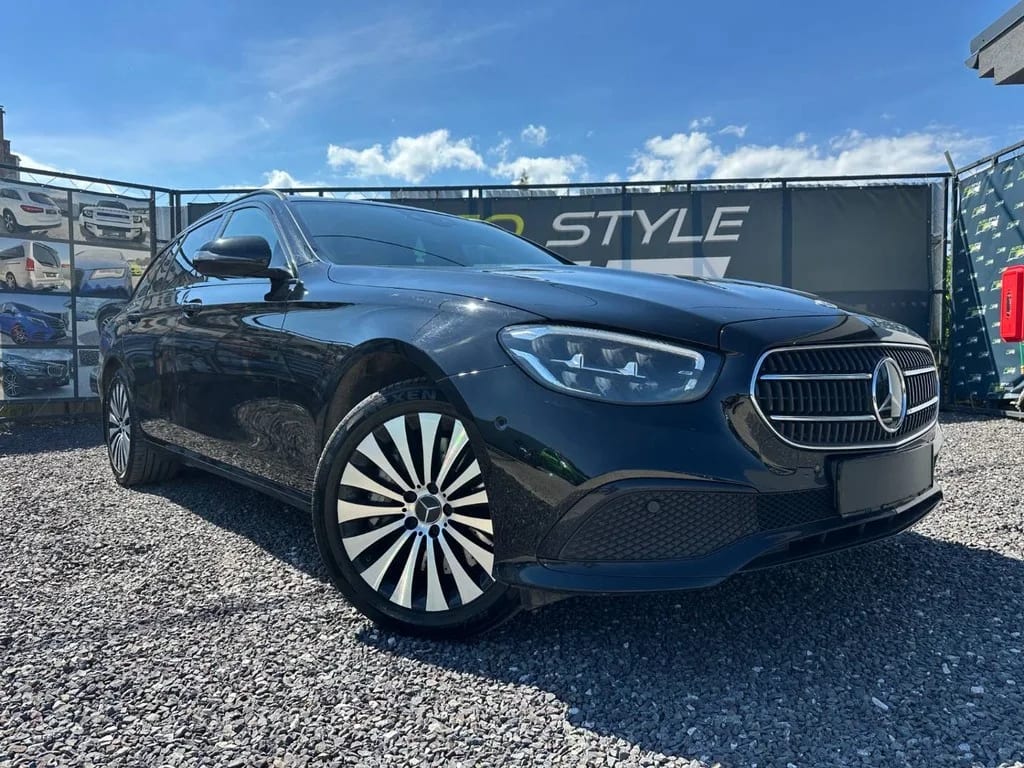 Mercedes-Benz E trieda Kombi 300 de 4MATIC