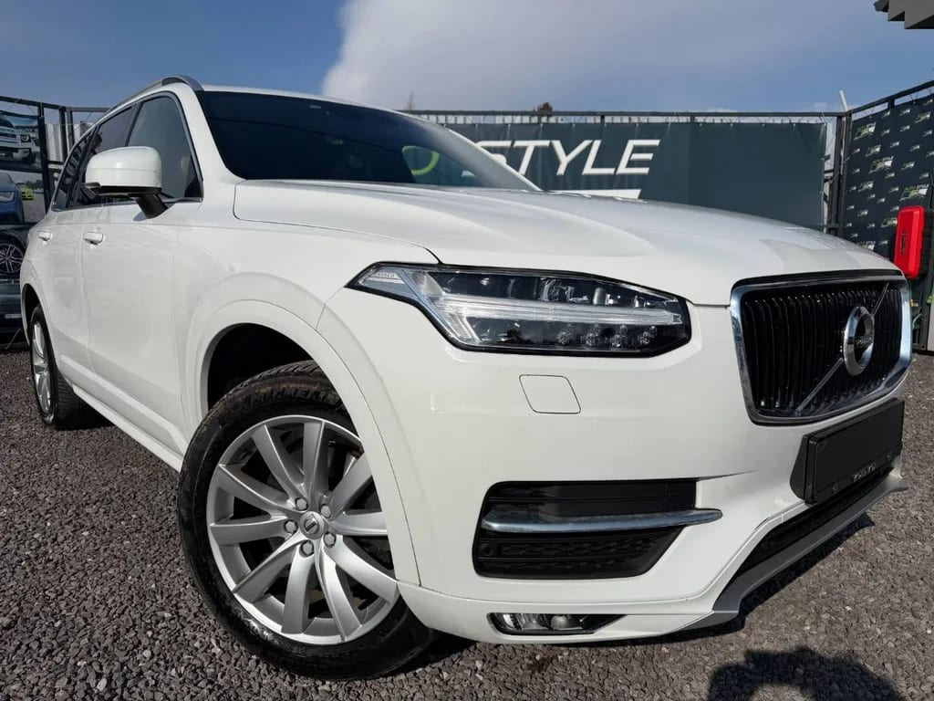 Volvo XC90 D5 AWD Momentum