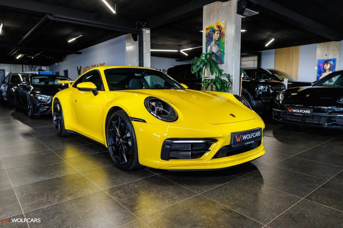 Porsche 911 Carrera 4 Coupé