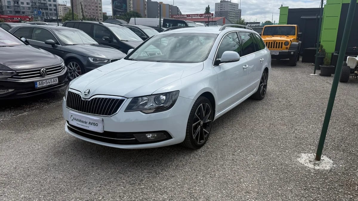 Škoda Superb Combi 2.0 TDI Elegance DSG