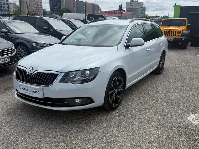 Škoda Superb Combi 2.0 TDI Elegance DSG