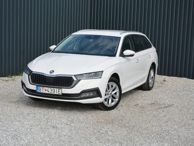 Škoda Octavia Combi 2.0 TDI DSG Style