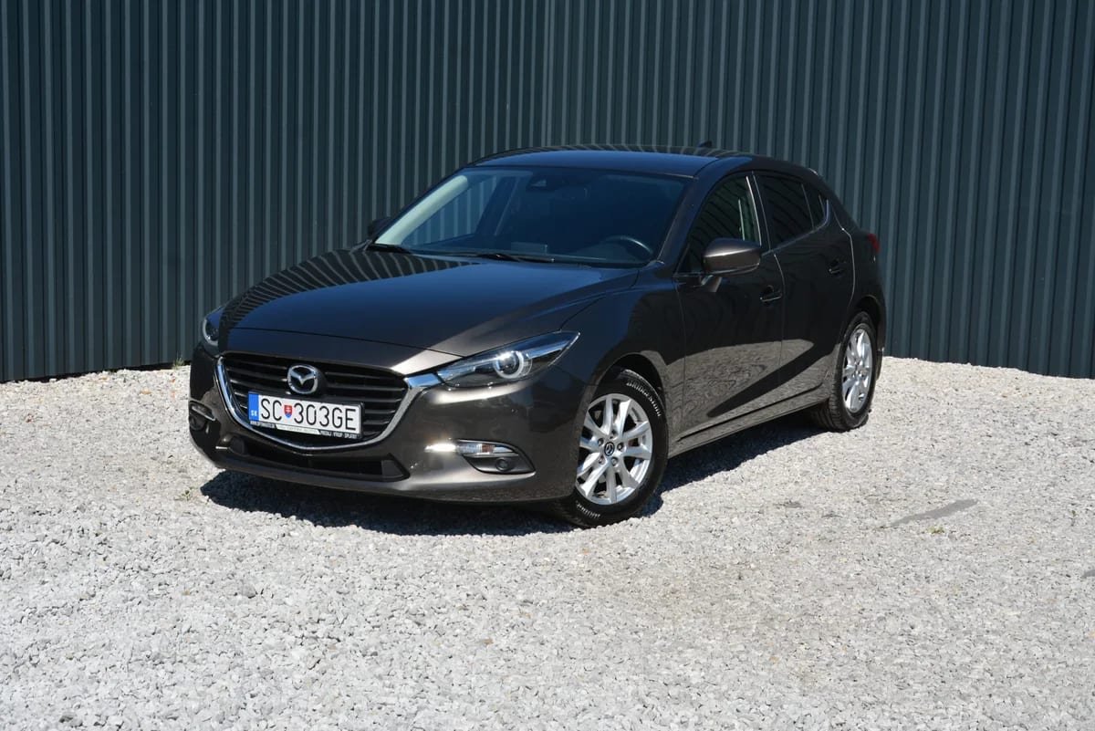 Mazda 3 2.0 Benzín Automat