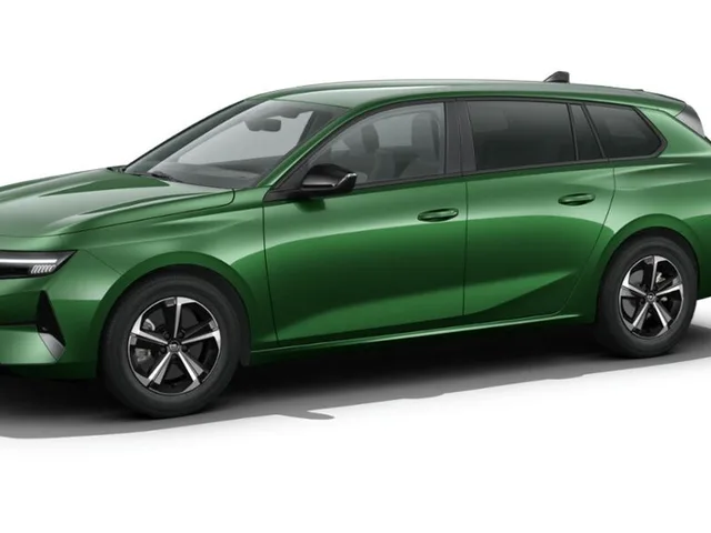 Opel Astra 1.2 Hybrid 48V – fotografia 2 z 7