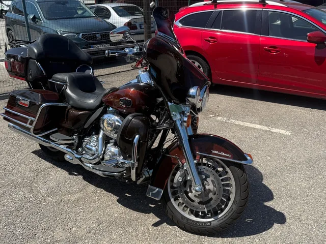 Harley-Davidson Electra Glide Ultra Classic – fotografia 2 z 15