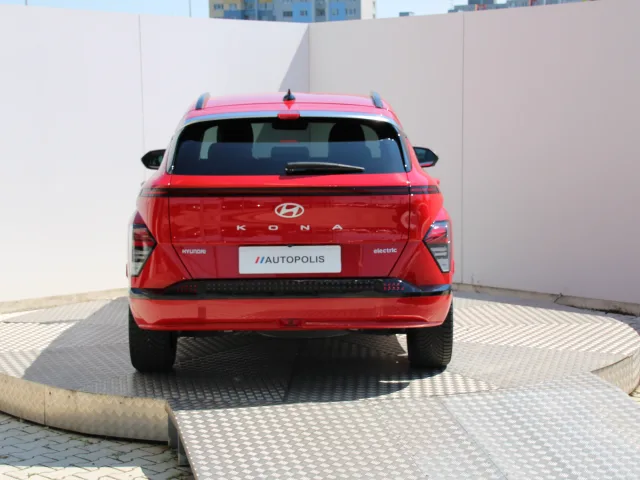 Hyundai Kona Electric Electric+ 65,4 kWh – fotografia 4 z 15