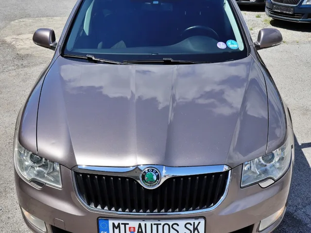 Škoda Superb 1.4 TSI Comfortline – fotografia 4 z 15