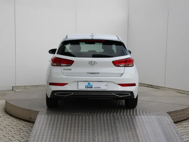 Hyundai i30 Family 1.6 CRDi – fotografia 4 z 15