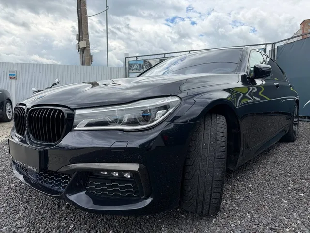 BMW 730d xDrive – fotografia 5 z 15