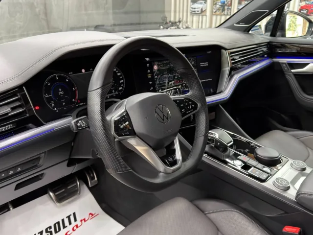 Volkswagen Touareg 3.0 V6 TDI 210 kW R-Line 4Motion Tiptronic – fotografia 2 z 14