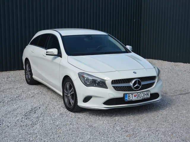 Mercedes-Benz CLA 1.6 Benzín – fotografia 5 z 15