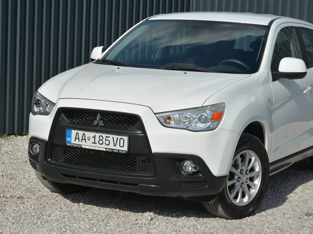 Mitsubishi ASX 1.6 benzín – fotografia 2 z 15