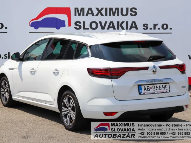 Renault Mégane Combi 1.6 E-Tech Plug-in Hybrid 160 Intens – fotografia 5 z 15