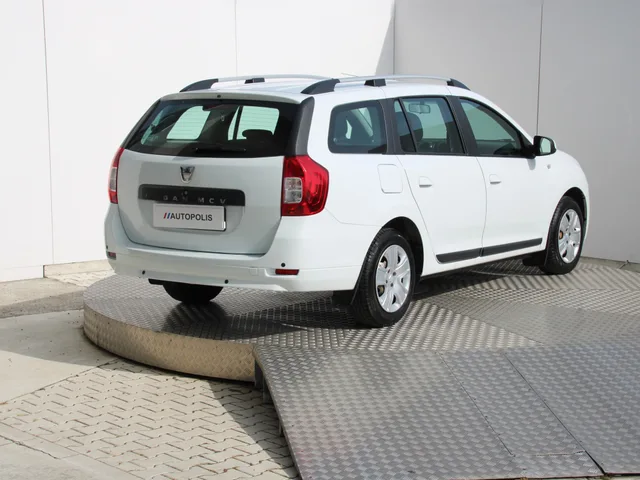 Dacia Logan 1,0i 54kW – fotografia 5 z 15