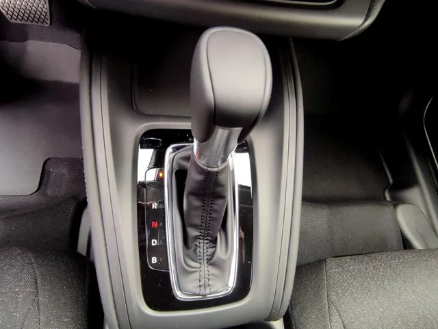 HONDA HR-V 1.5 e:HEV Elegance e-CVT – fotografia 6 z 15