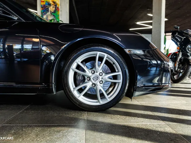 Porsche 911 Carrera Coupé 3.6 PDK – fotografia 4 z 15