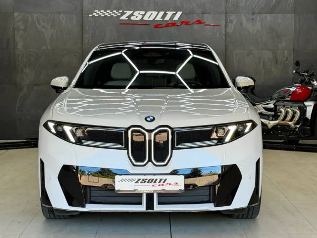 BMW iX3 50 xDrive, FULL, IHNEĎ K ODBERU, Kúpené v SR! – fotografia 4 z 15