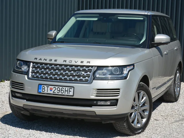 Land Rover Range Rover 4.4 SDV8 Vogue – fotografie 2 z 15