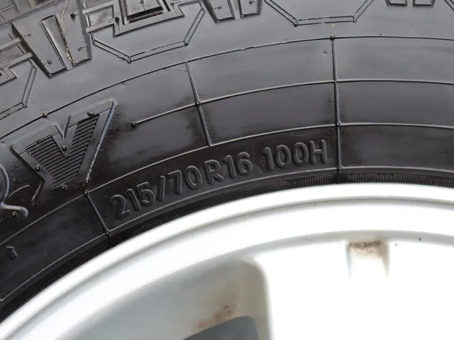 Al. disky na Mitsubishi Outlander 215/70 R16 – fotografia 6 z 11