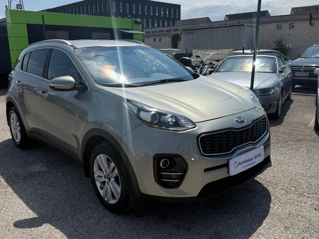 Kia Sportage 1.7 CRDi Gold – fotografia 3 z 15