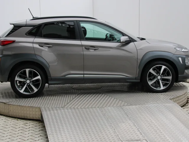 Hyundai Kona 1.6 T-GDi 130 kW 4x4 Style – fotografia 6 z 15